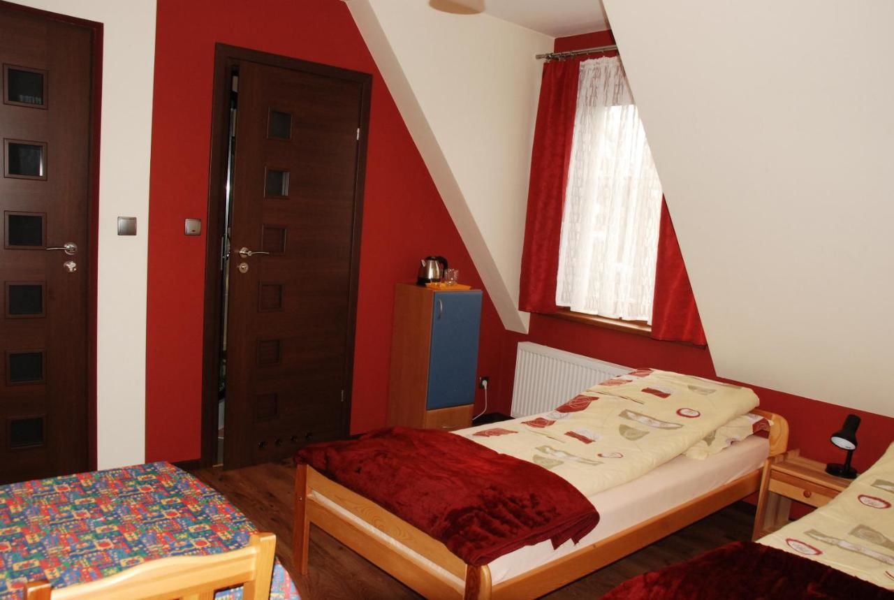 Проживание в семье Pokoje i Apartamenty u Architekta Чарна-Гура