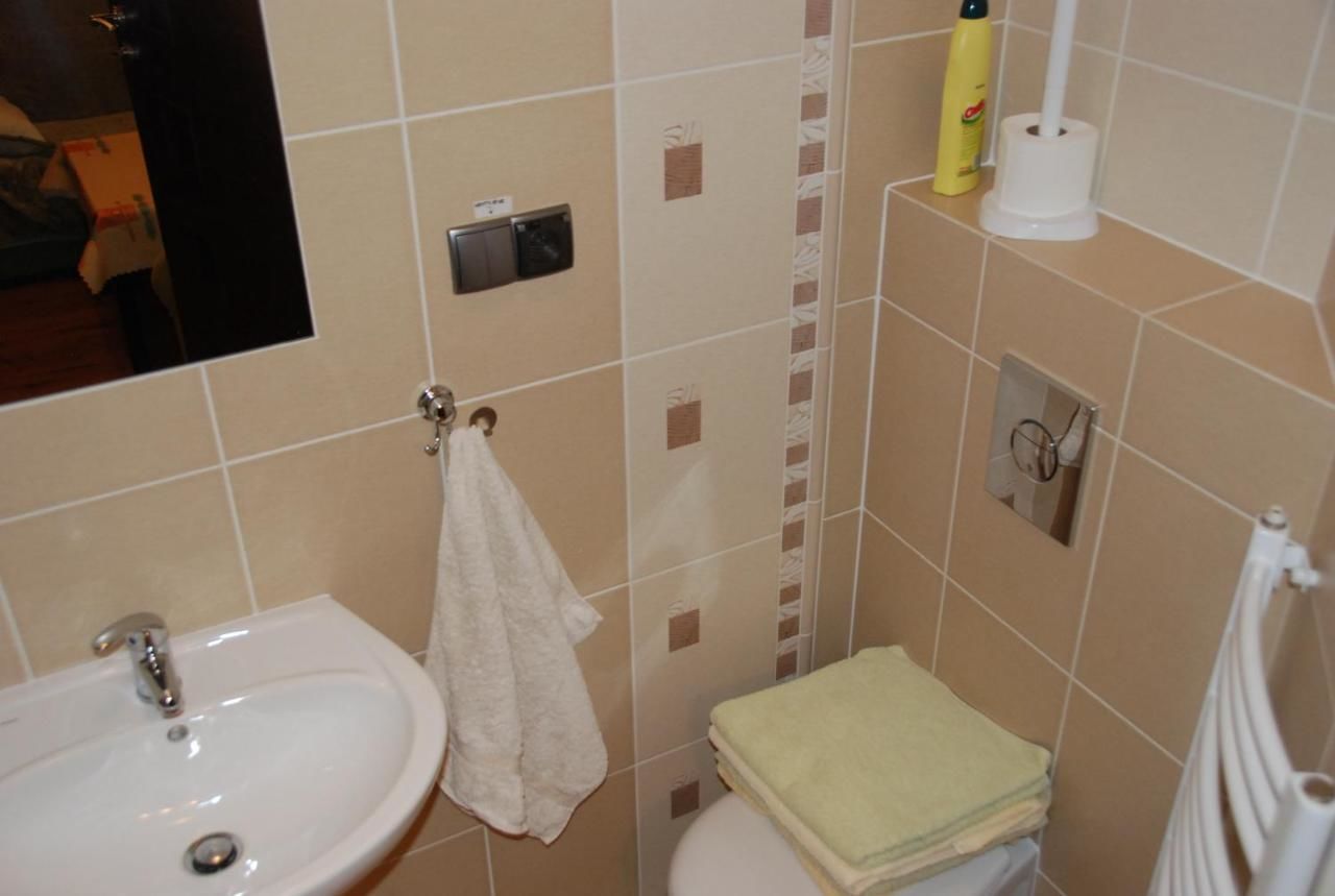 Проживание в семье Pokoje i Apartamenty u Architekta Чарна-Гура
