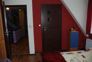 Проживание в семье Pokoje i Apartamenty u Architekta Чарна-Гура Трехместный номер-6