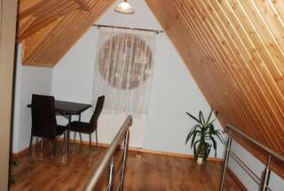 Проживание в семье Pokoje i Apartamenty u Architekta Чарна-Гура Двухместный номер с 2 отдельными кроватями и собственной ванной комнатой за пределами номера-13