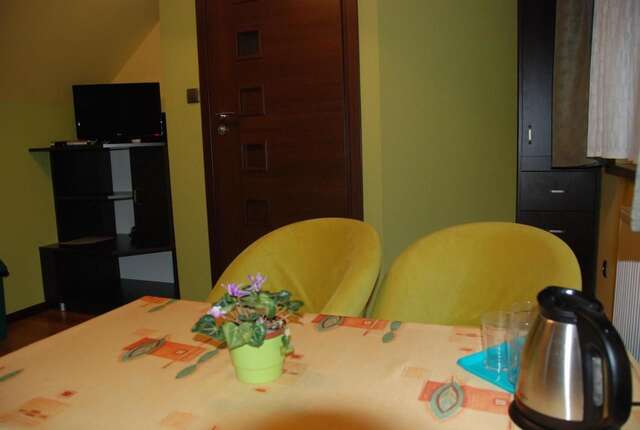 Проживание в семье Pokoje i Apartamenty u Architekta Чарна-Гура-26