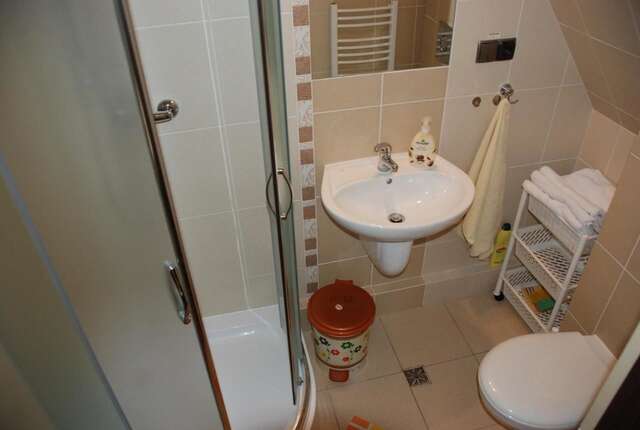 Проживание в семье Pokoje i Apartamenty u Architekta Чарна-Гура-31