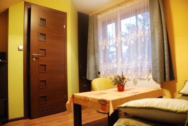 Проживание в семье Pokoje i Apartamenty u Architekta Чарна-Гура-47